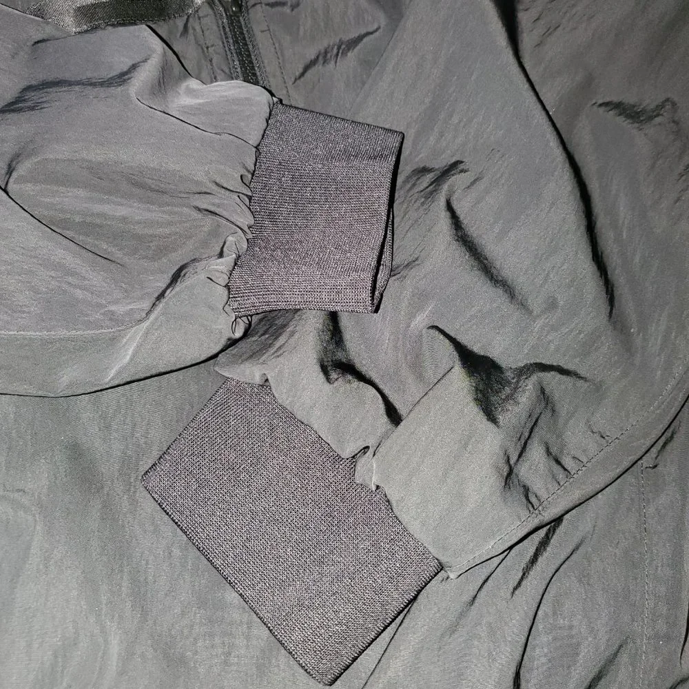 Nike Men's Unlined Hooded Windrunner Jacket - Picture 7 of 12